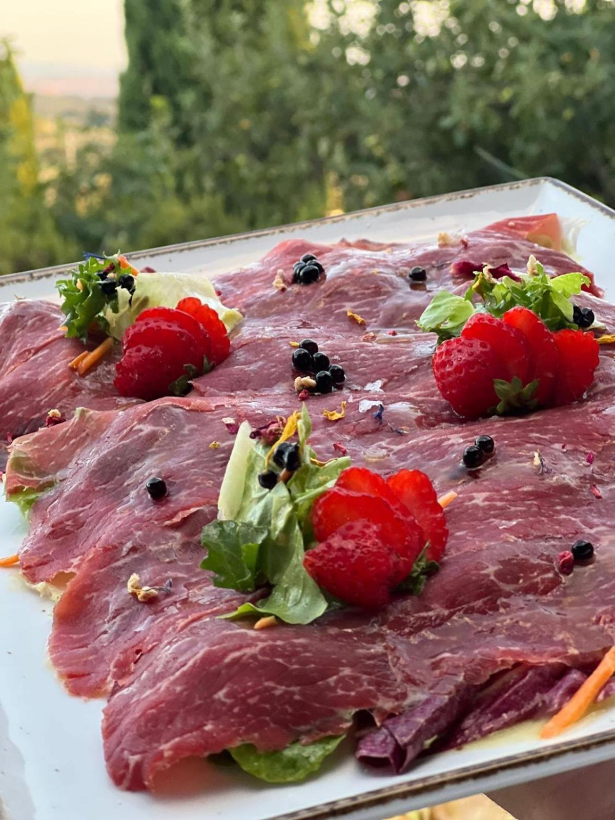 Agriturismo Cerrosughero Canino Eksteriør billede