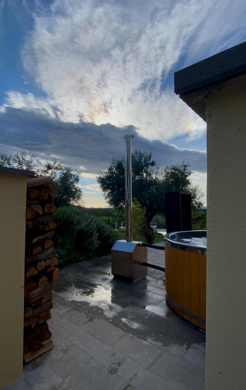 Agriturismo Cerrosughero Canino Eksteriør billede